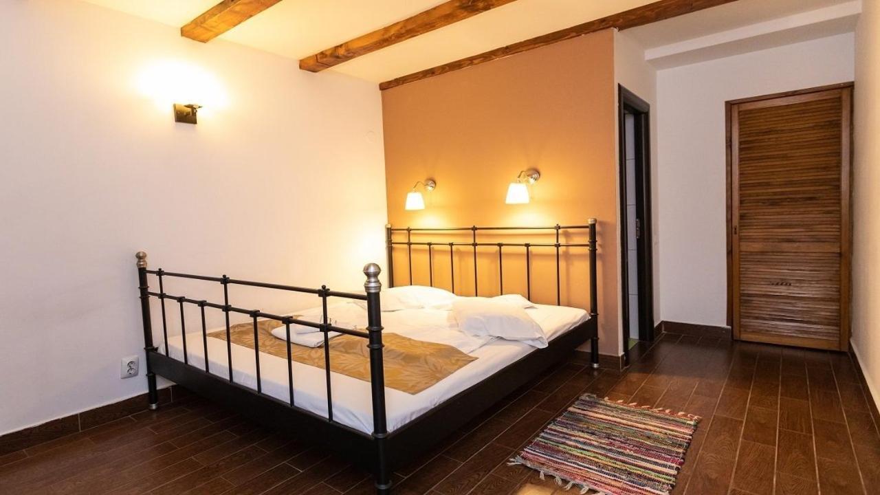 Pensiunea Pianino Brasov Ngoại thất bức ảnh